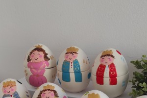 αυγά ζωγραφισμένα στο χέρι